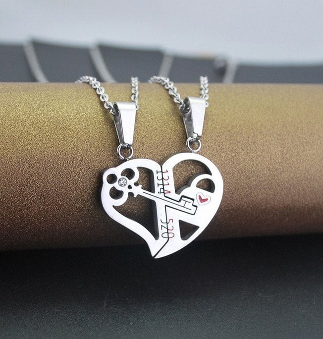 Wholesale Custom Love Lock And Key Matching Couple Necklace