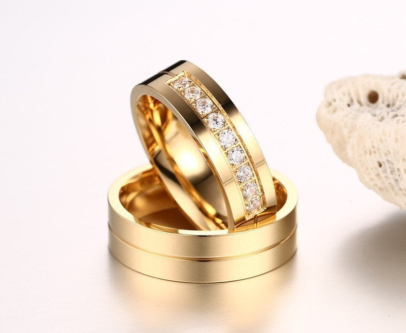 Golden Stripe Rhinestones Pave Couple Rings – BlazeMall